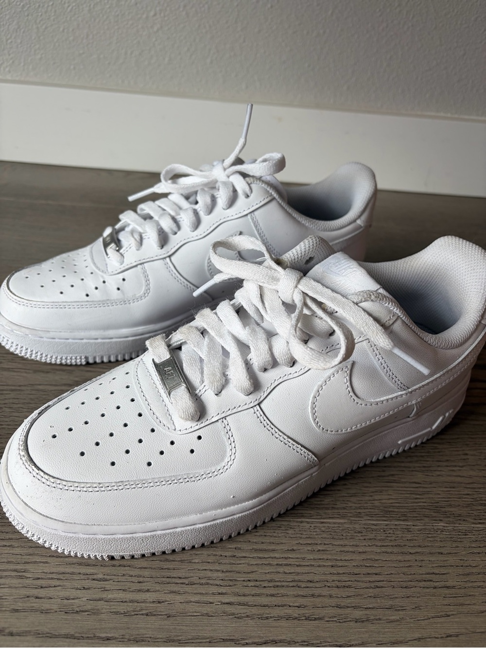Nike White Low-Top Leather Sneakers - Classic AF1 Style